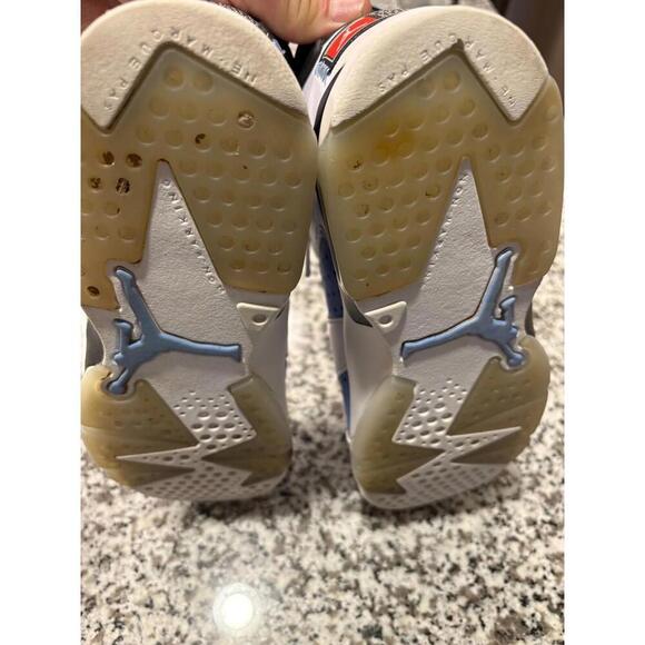 AIR JORDAN VI YOUTH 5.5 WHITE/ BLUE - Picture 5 of 6